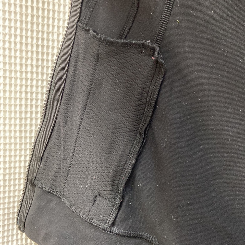 Girl’s ivivva by Lululemon black full zip athletic jacket. Size 14. - Picture 11 of 15